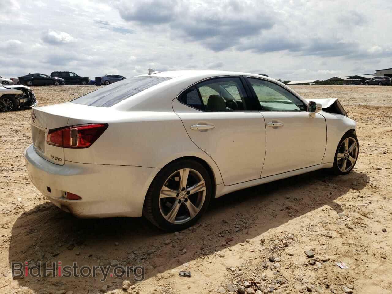 2011 LEXUS IS - VIN: JTHBF5C24B5142292 - Photo 3