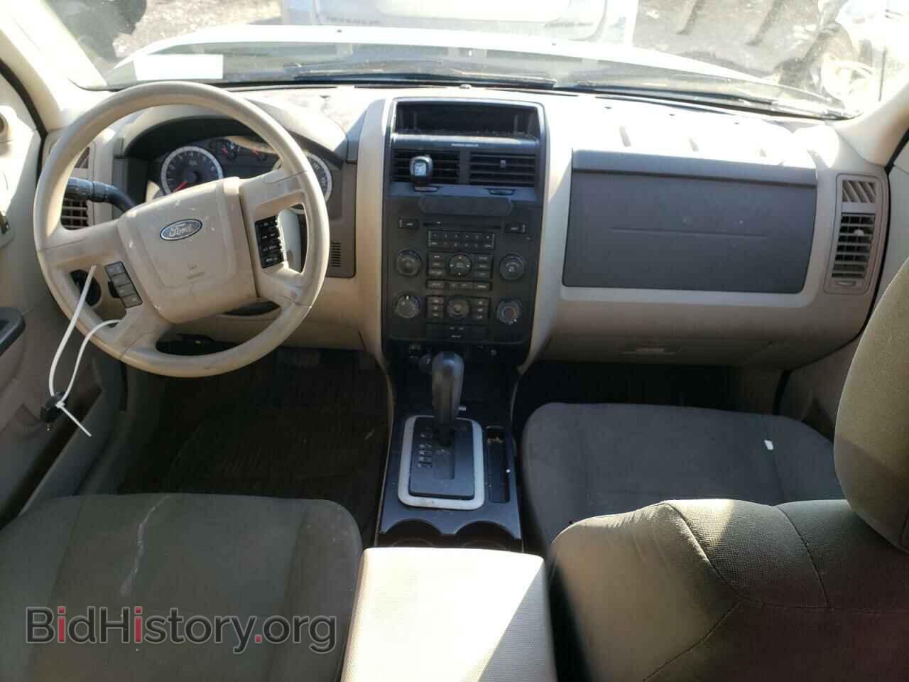2011 FORD ESCAPE - VIN: 1FMCU0C74BKC48541 - Фото 8