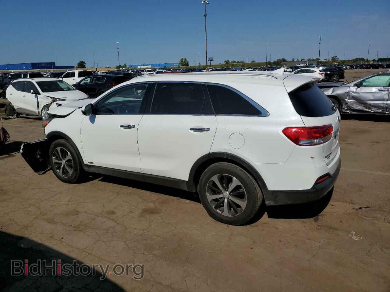 2017 KIA SORENTO - VIN: 5XYPHDA13HG283084 - Фото 2