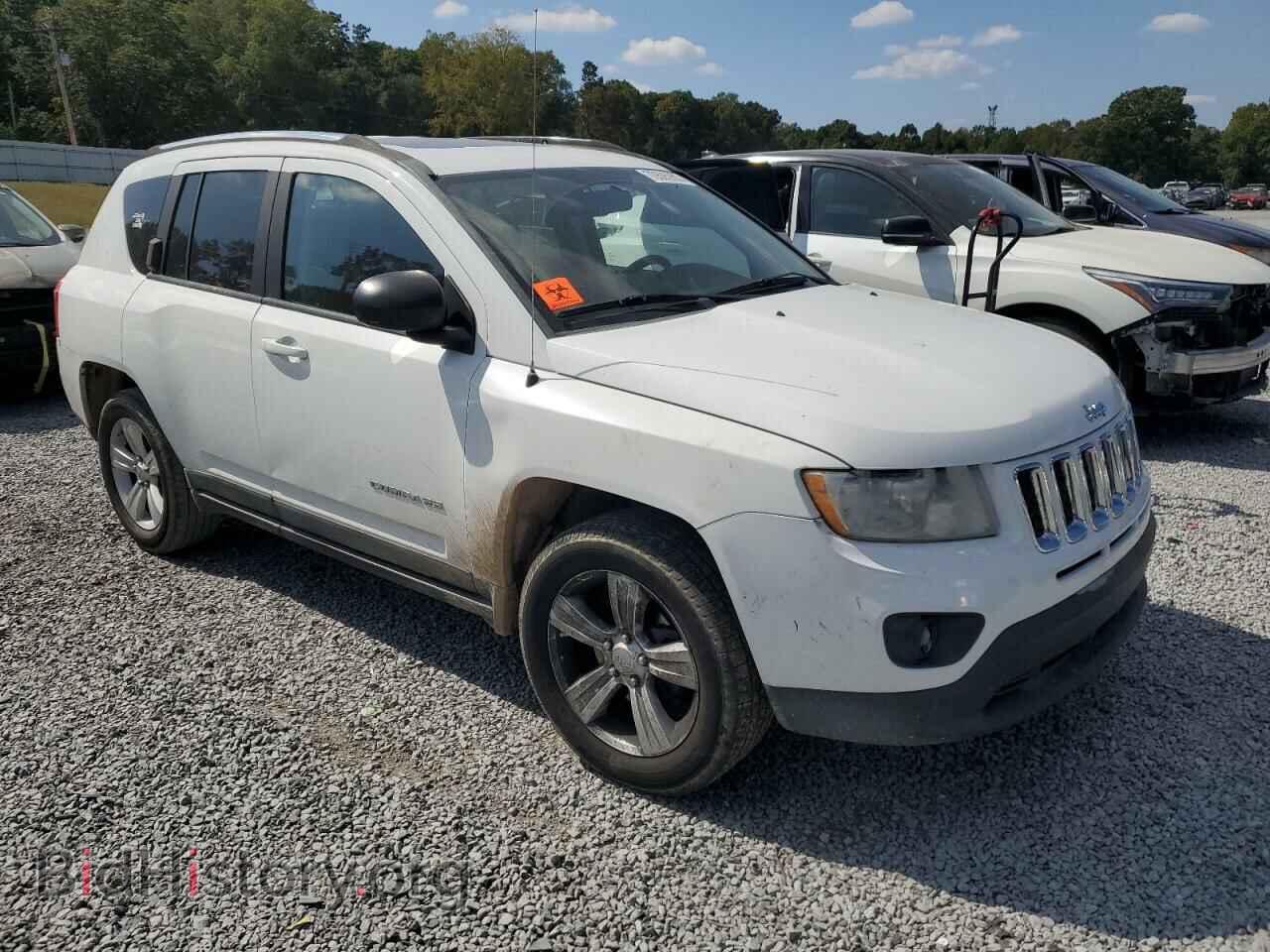 2011 JEEP COMPASS - VIN: 1J4NT1FB2BD138009 - Photo 4