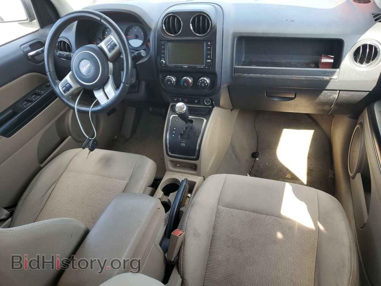 2011 JEEP COMPASS - VIN: 1J4NT1FB2BD138009 - Photo 8