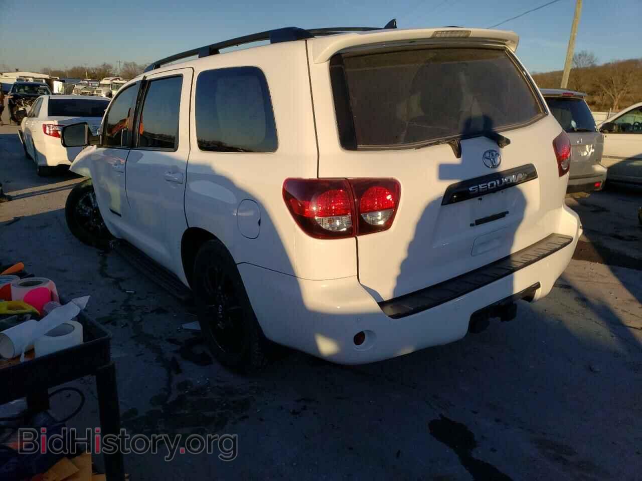 2018 TOYOTA SEQUOIA - VIN: 5TDBY5G12JS159839 - Фото 3