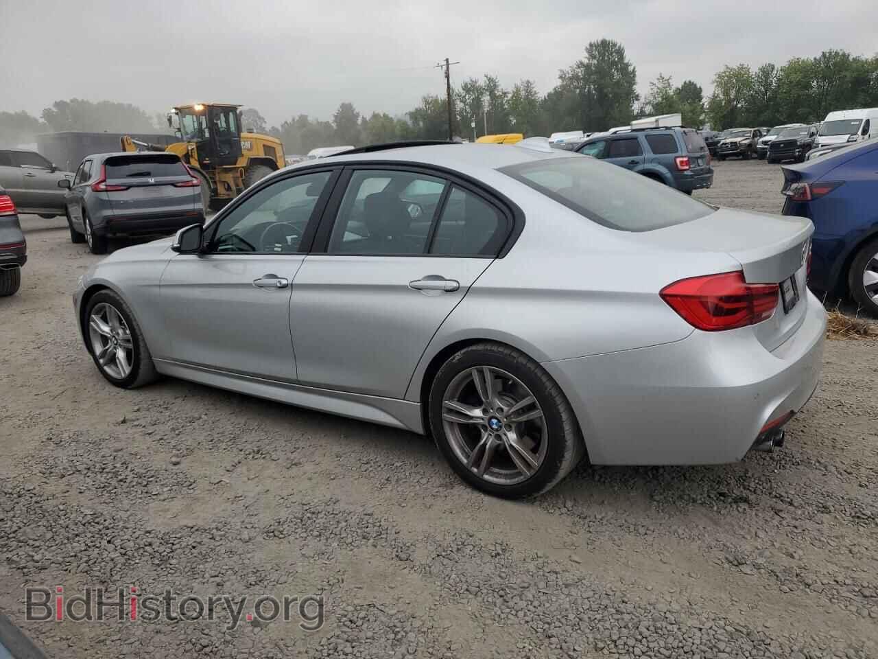 2016 BMW 3 SERIES - VIN: WBA8E9G52GNU28298 - Фото 2