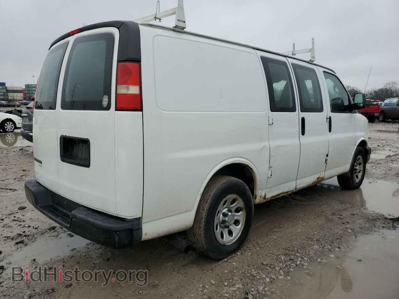 2011 CHEVROLET EXPRESS - VIN: 1GCSGAFXXB1118651 - Фото 3