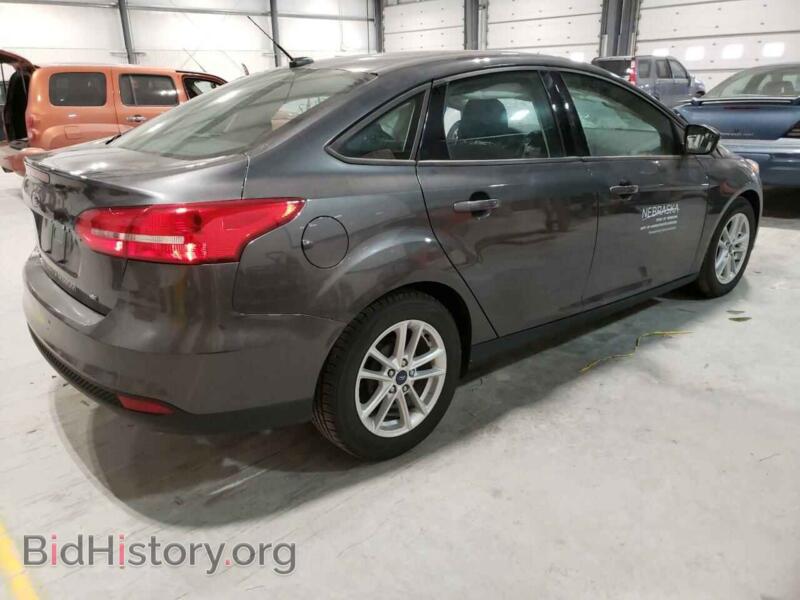 2017 Ford FOCUS (VIN 1FADP3F28HL329634) — фото 4 из 10