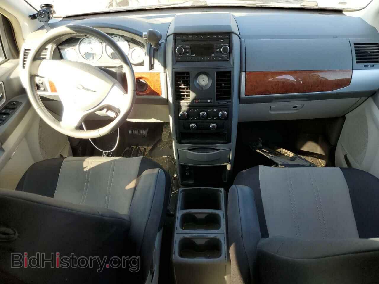 2008 CHRYSLER MINIVAN - VIN: 2A8HR54P28R837808 - Фото 8