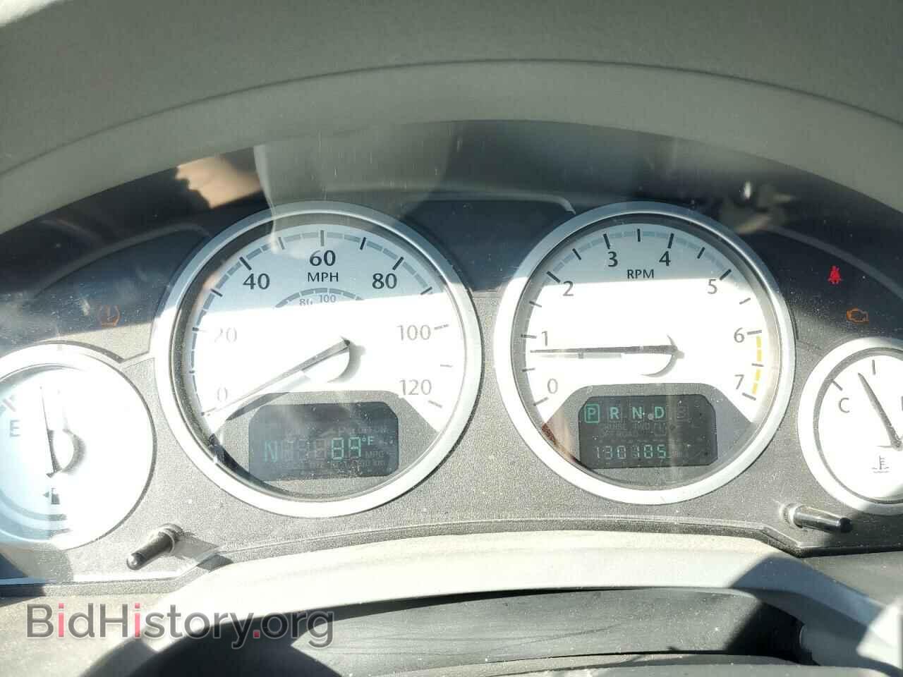 2008 CHRYSLER MINIVAN - VIN: 2A8HR54P28R837808 - Фото 9