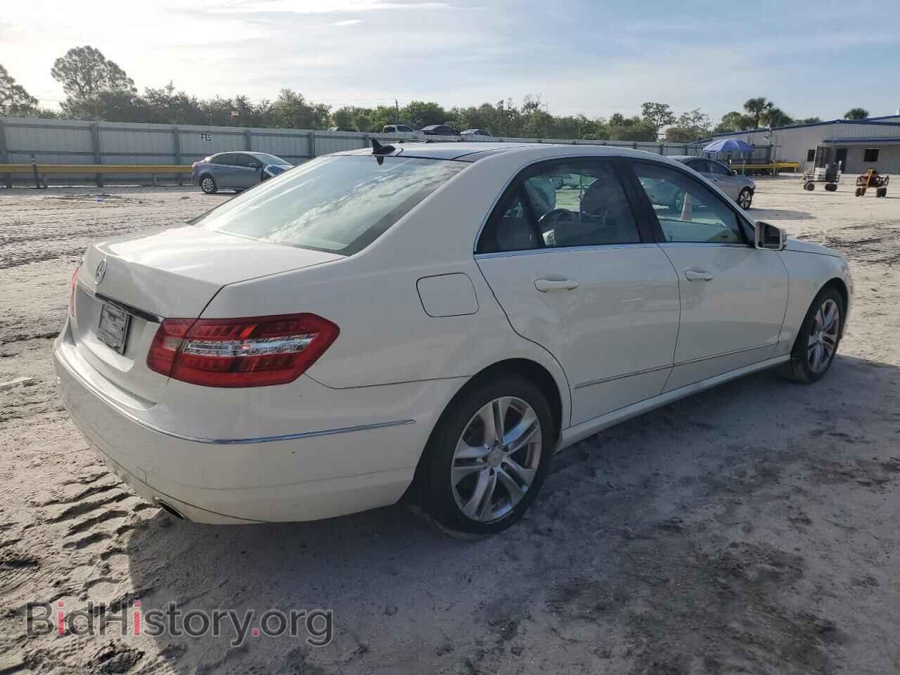 2010 MERCEDES-BENZ E-CLASS - VIN: WDDHF5GB8AA007639 - Фото 3
