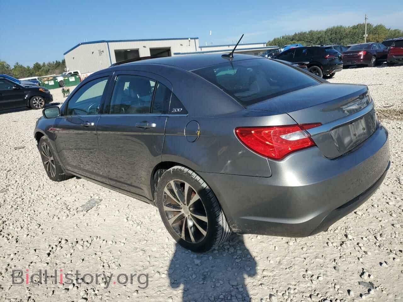2012 CHRYSLER 200 - VIN: 1C3CCBBG2CN289257 - Фото 2