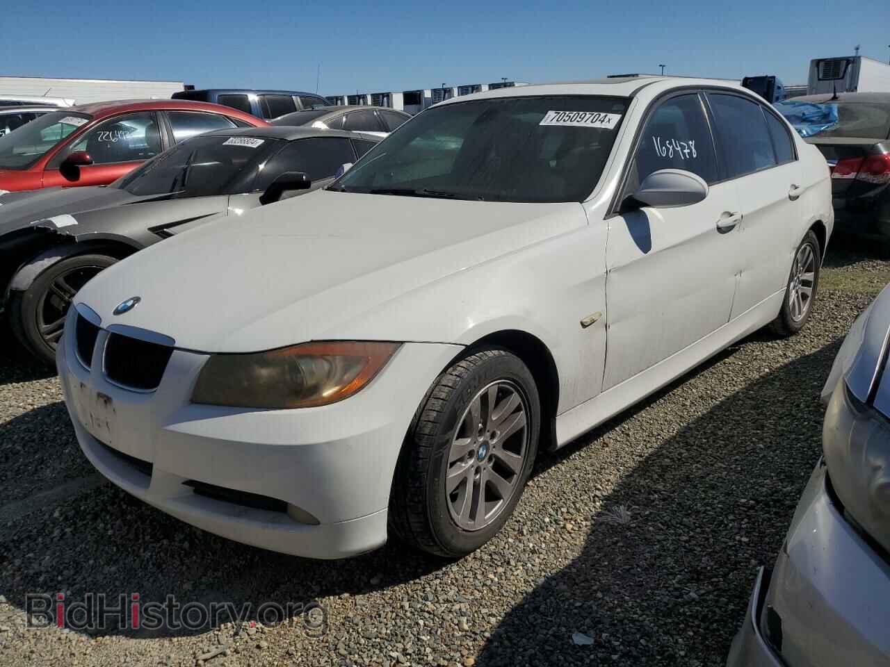 Фотография WBAVC53597FZ81967 - BMW 3 SERIES 2007