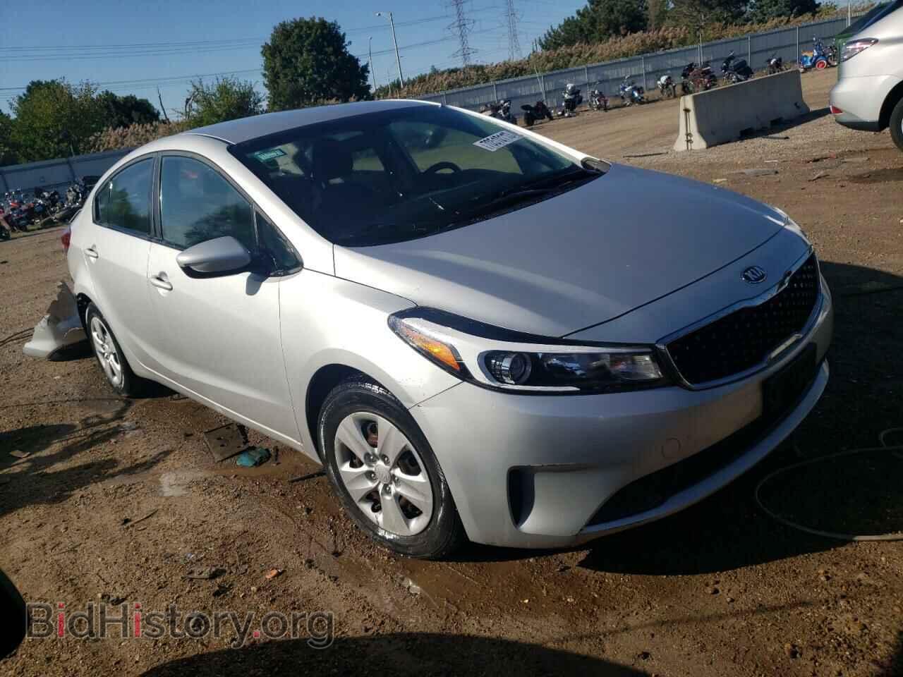 2017 KIA FORTE - VIN: 3KPFK4A79HE143118 - Фото 4