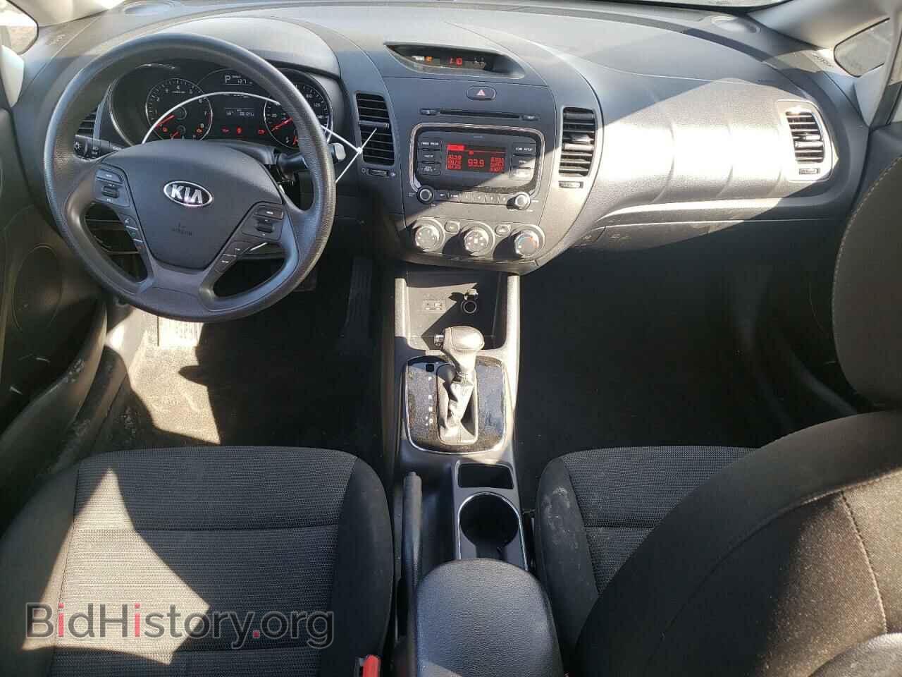 2017 KIA FORTE - VIN: 3KPFK4A79HE143118 - Фото 8