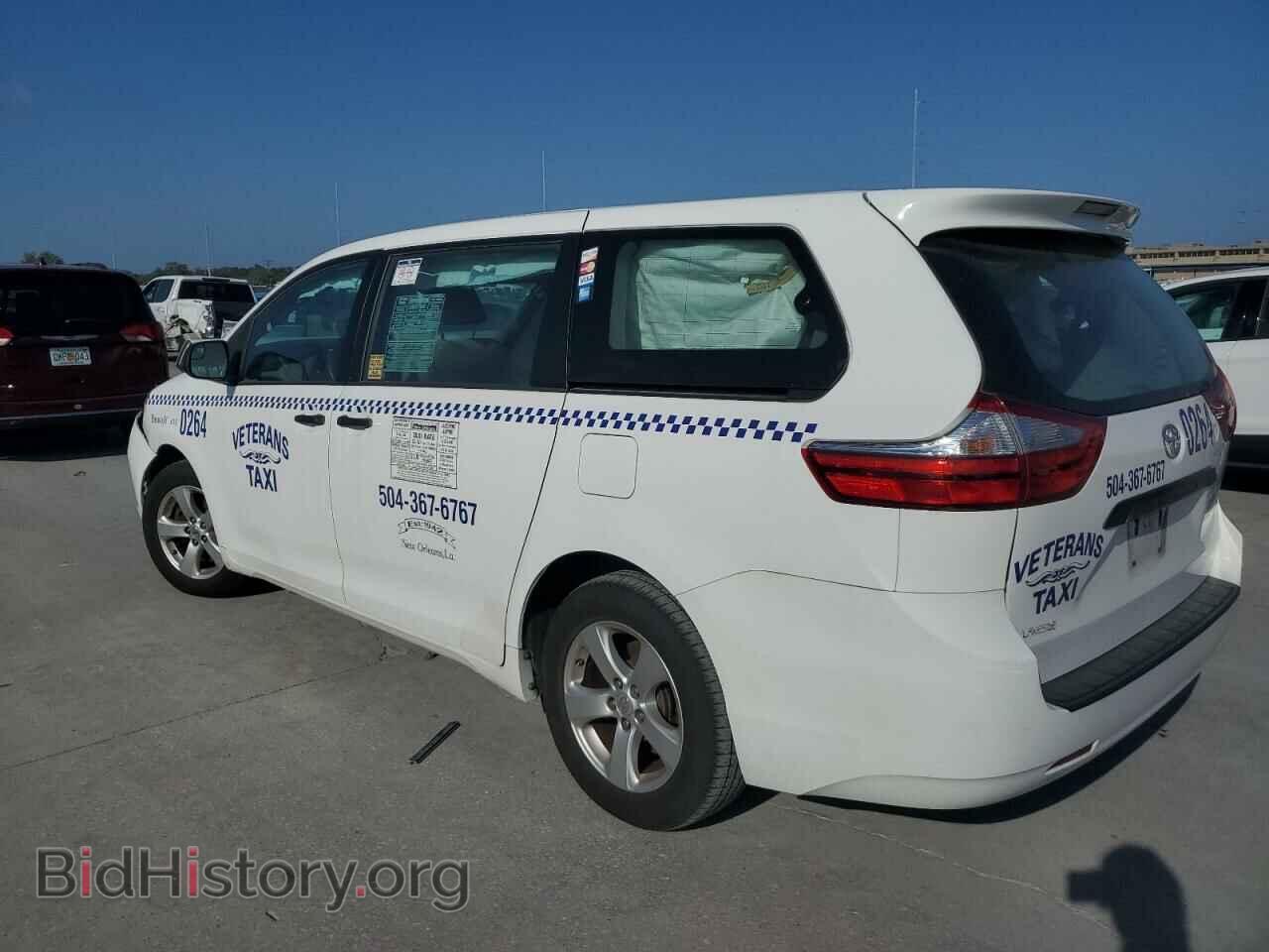 2017 TOYOTA All Models - VIN: 5TDZZ3DC2HS872143 - Фото 2