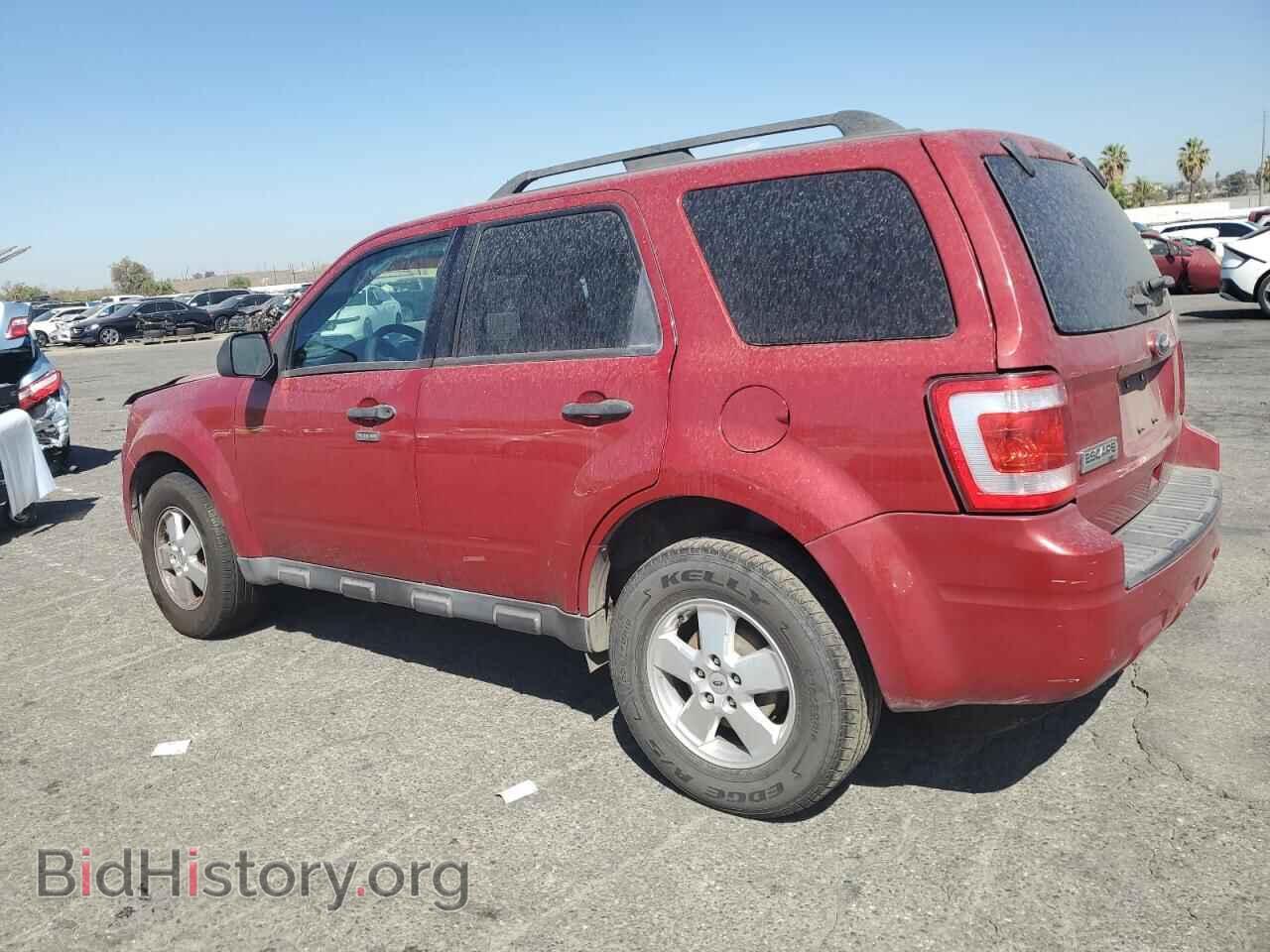 2011 FORD ESCAPE - VIN: 1FMCU0D72BKB84255 - Фото 2