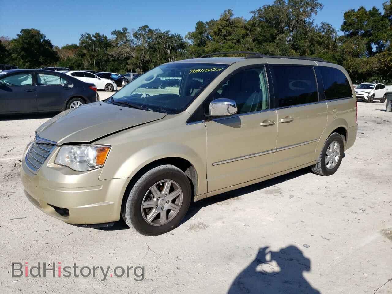 Photo 2A4RR8DX2AR361332 - CHRYSLER MINIVAN 2010