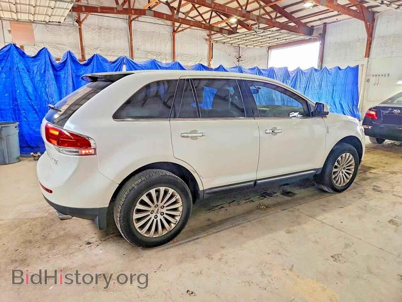 2011 LINCOLN MKX - VIN: 2LMDJ6JK5BBJ02445 - Photo 3