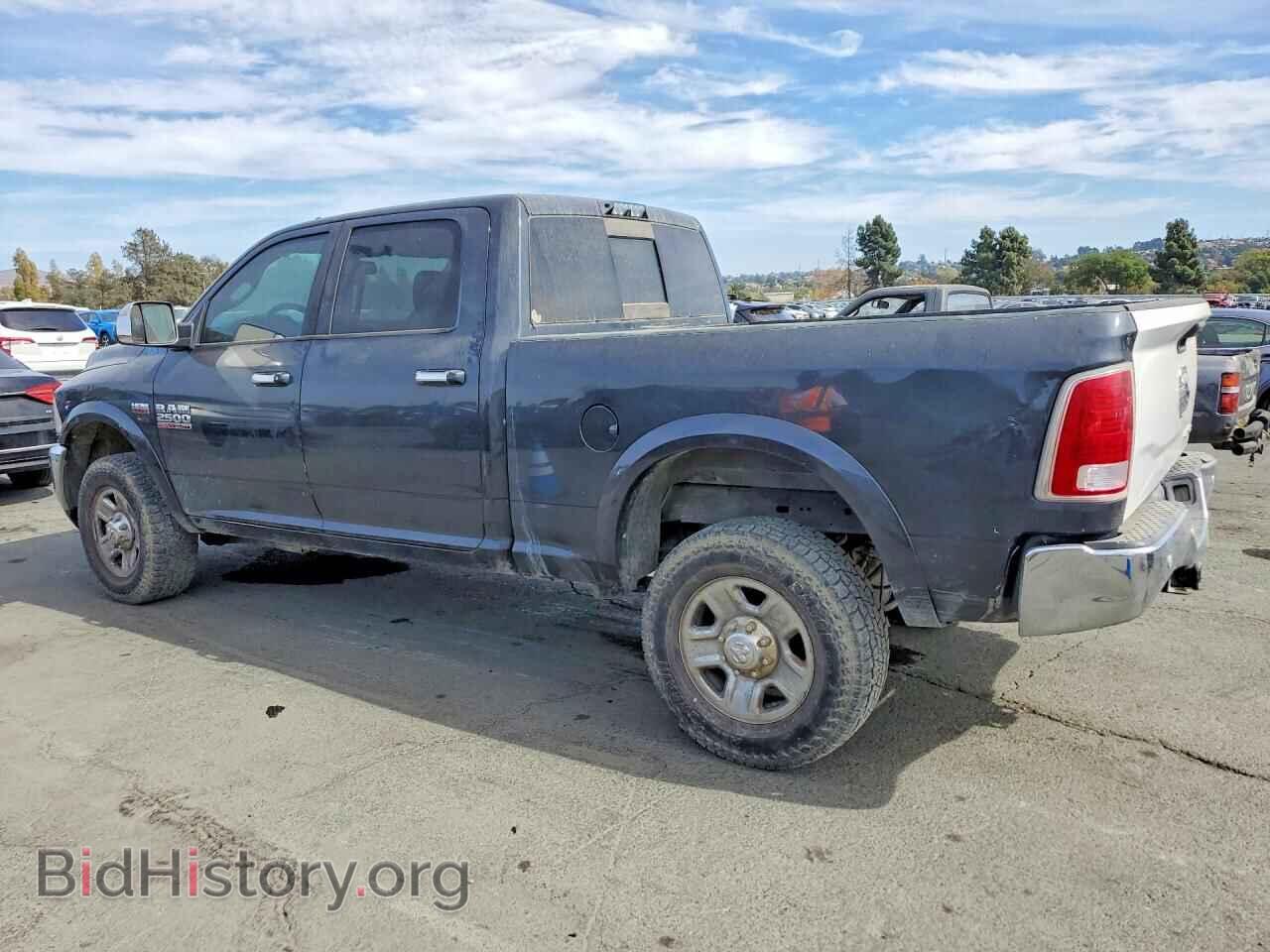 2018 RAM 2500 - VIN: 3C6UR5FJ7JG156397 - Photo 2