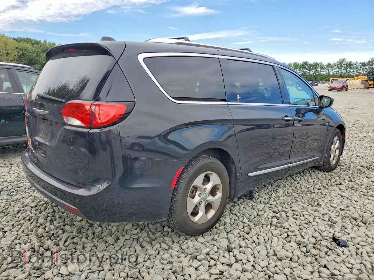 2017 CHRYSLER PACIFICA - VIN: 2C4RC1EG4HR736063 - Фото 3