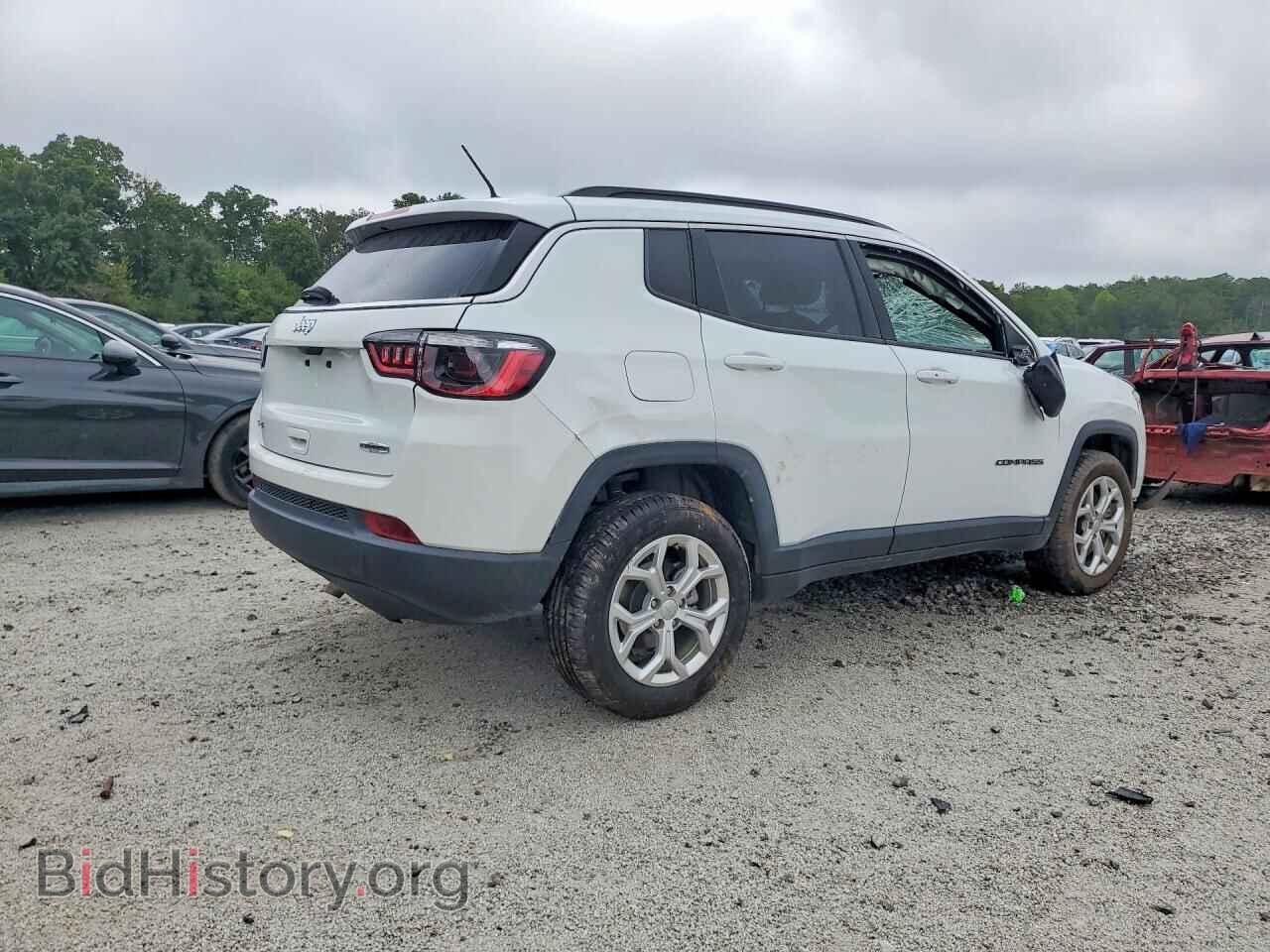 2024 JEEP COMPASS - VIN: 3C4NJDBN8RT109812 - Фото 3
