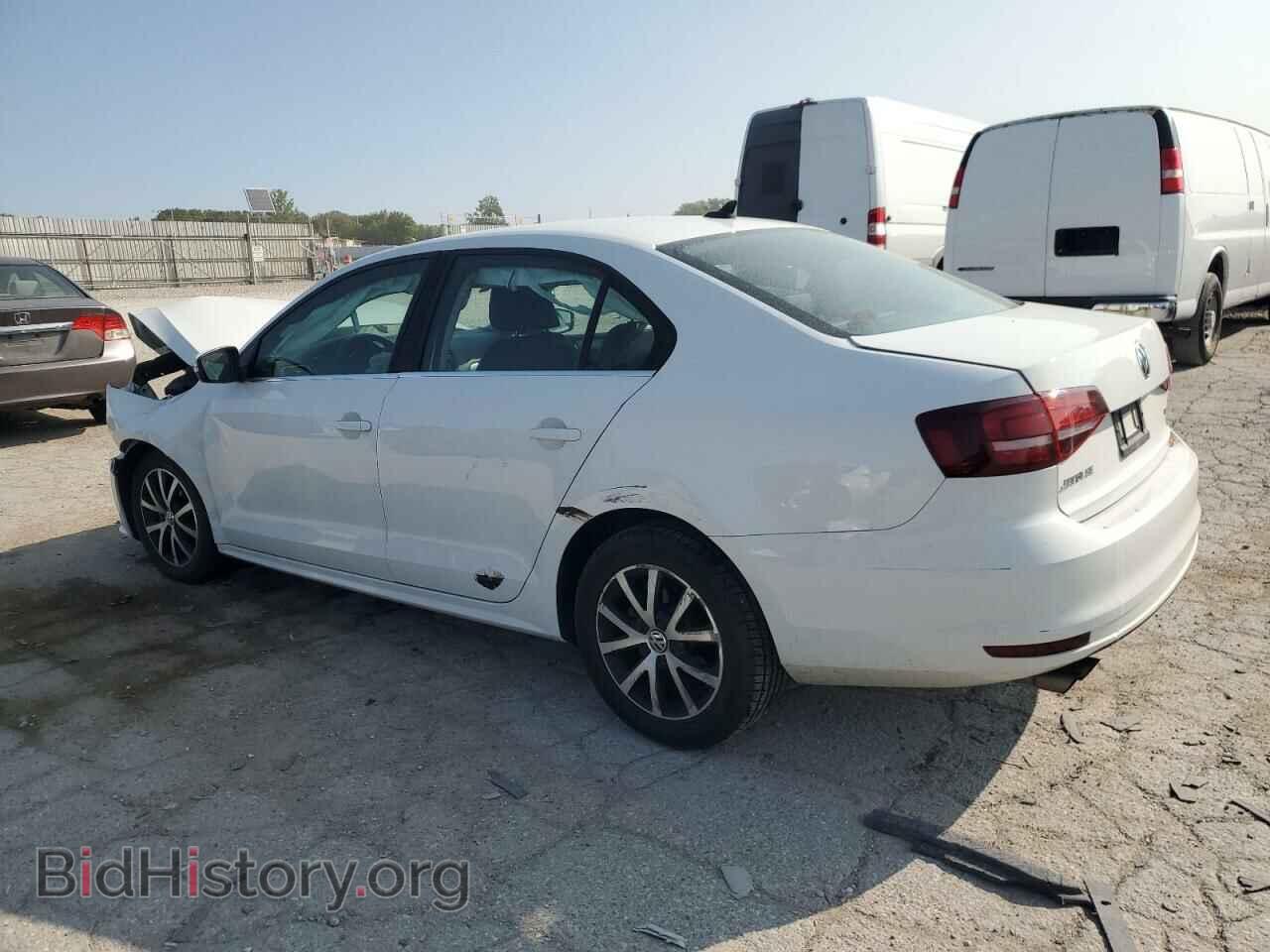 2017 VOLKSWAGEN JETTA - VIN: 3VWDB7AJ9HM319382 - Фото 2