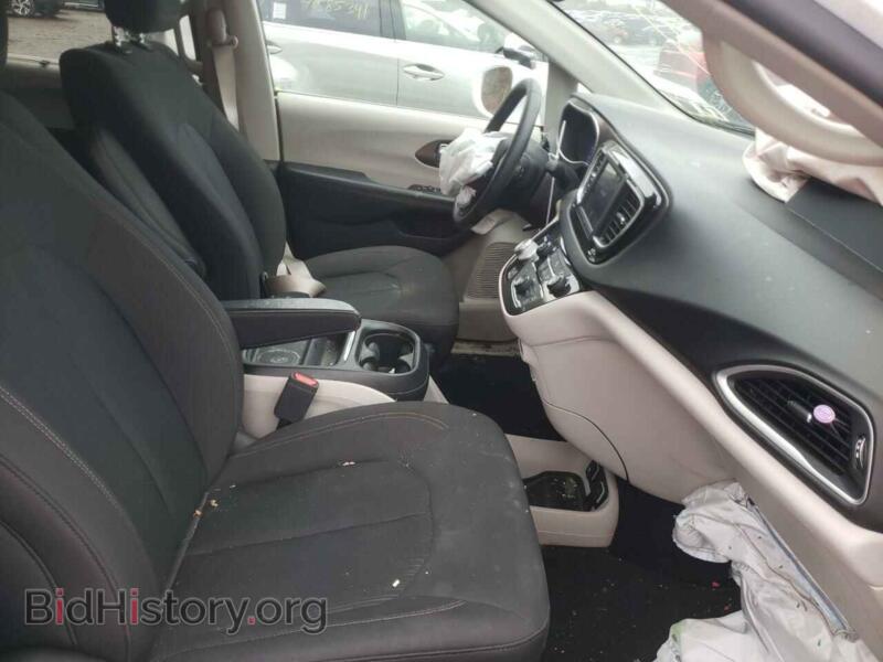 2019 Chrysler PACIFICA (VIN 2C4RC1FG3KR604577) — photo 5 of 10