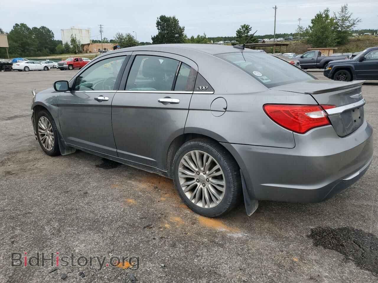 2013 CHRYSLER 200 - VIN: 1C3CCBCG8DN555462 - Фото 2