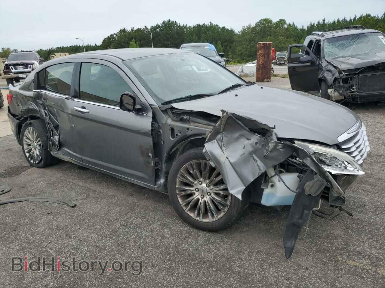 2013 CHRYSLER 200 - VIN: 1C3CCBCG8DN555462 - Фото 4