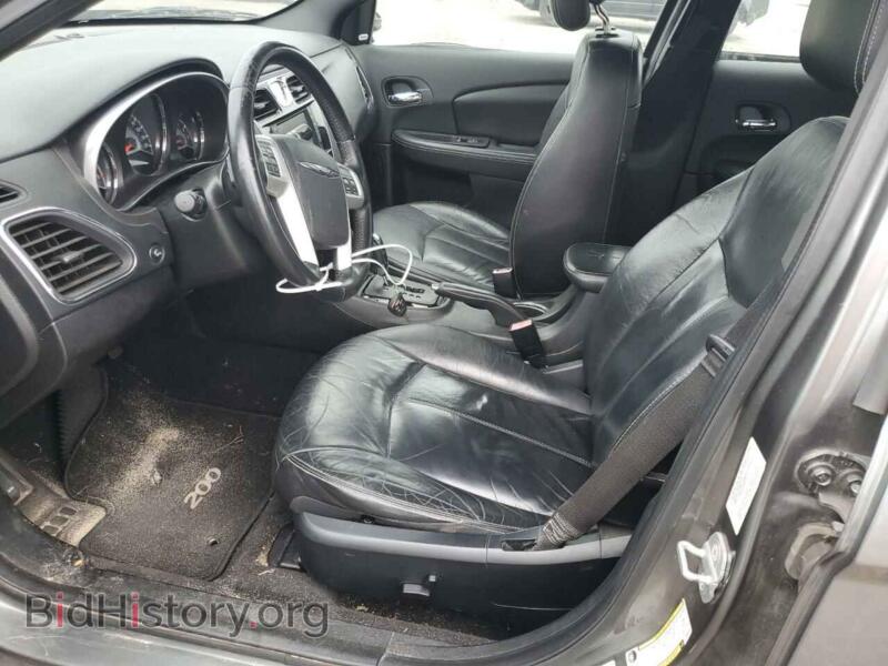 2013 Chrysler 200 (VIN 1C3CCBCG8DN555462) — photo 7 of 12