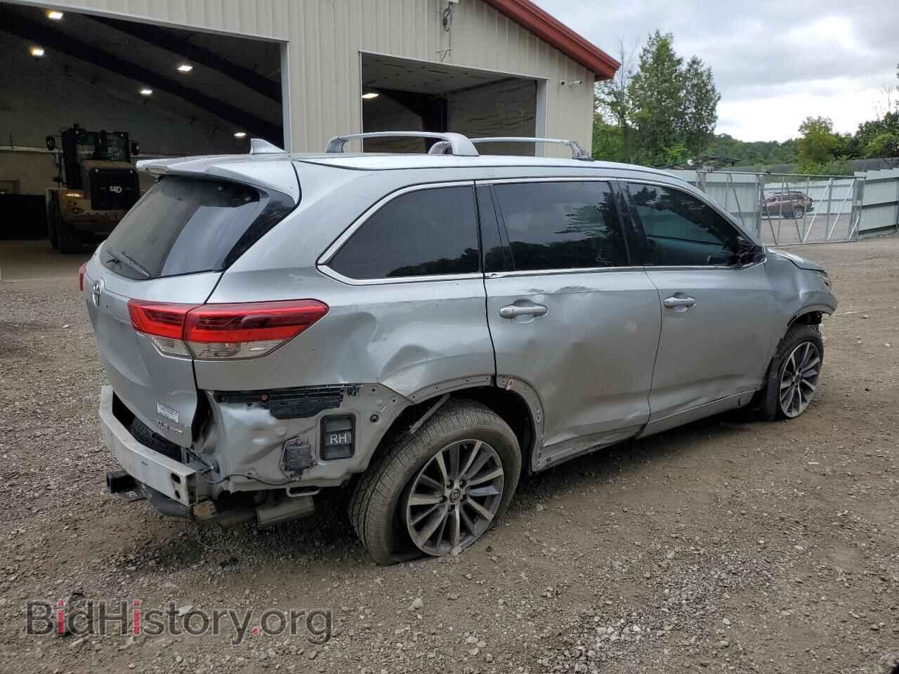 2017 TOYOTA HIGHLANDER - VIN: 5TDJZRFH2HS363548 - Фото 3