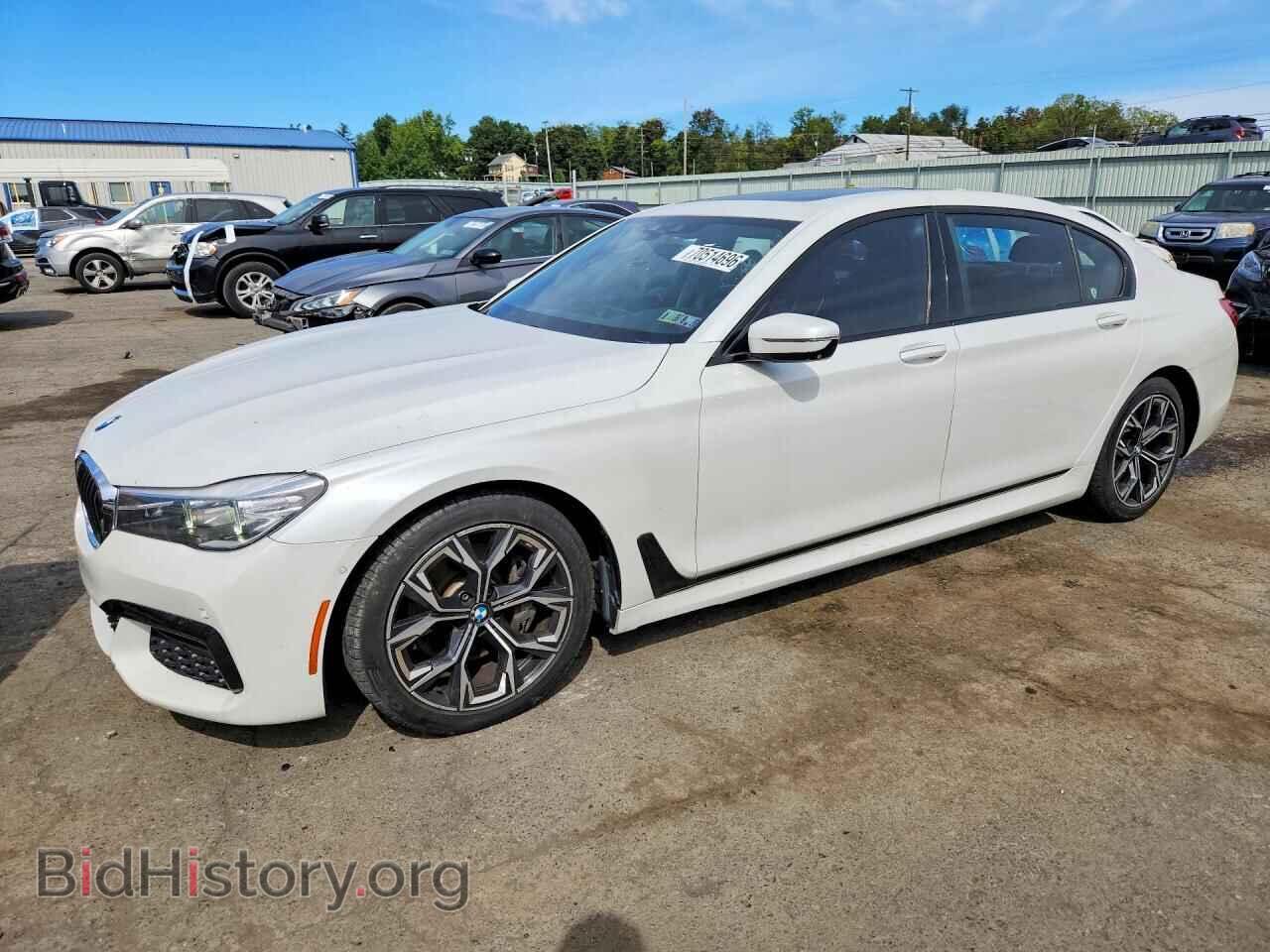 Фотография WBA7E4C53HGU99228 - BMW 7 SERIES 2017