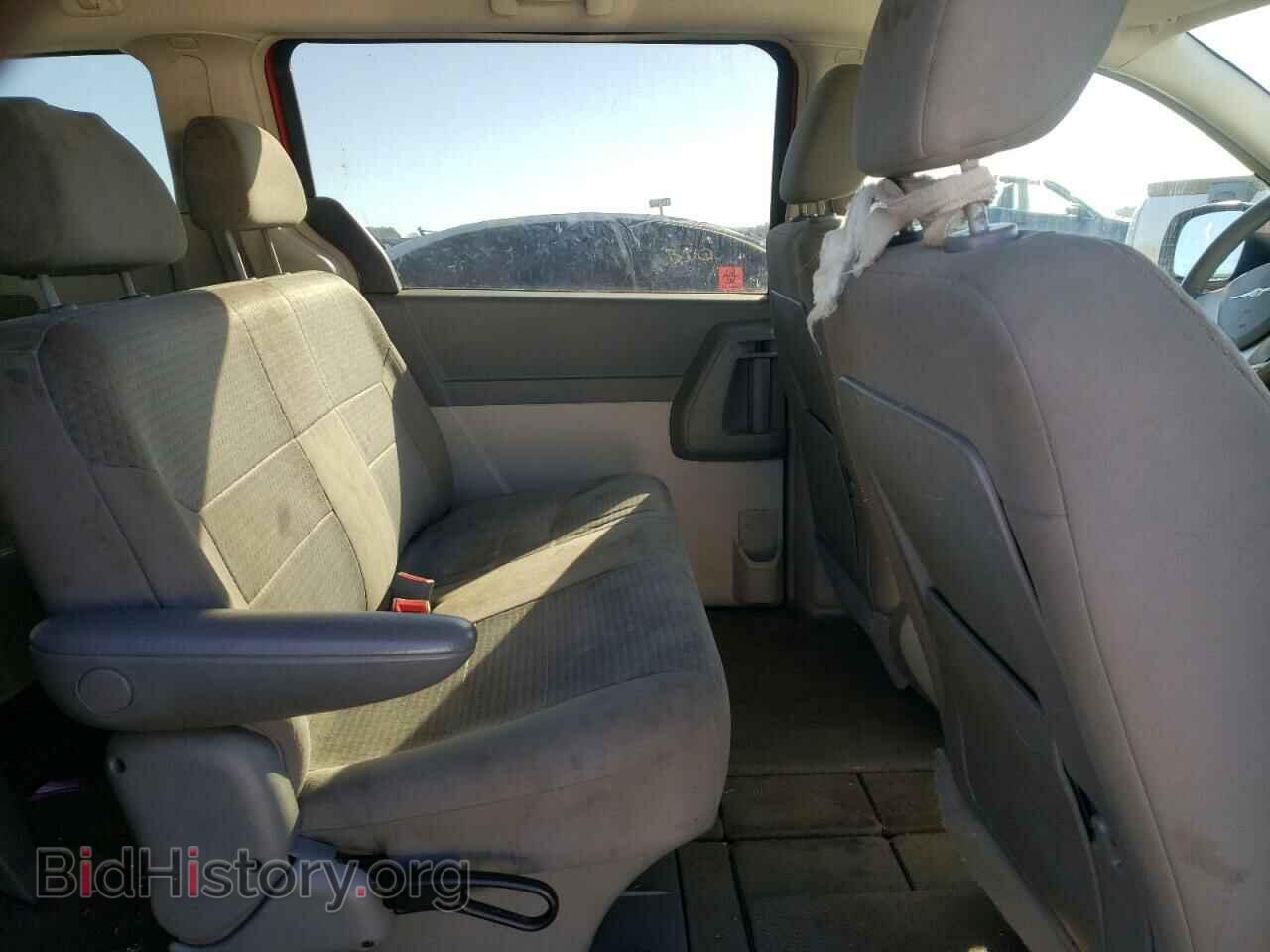 2008 CHRYSLER MINIVAN - VIN: 2A8HR44H88R748781 - Фото 6