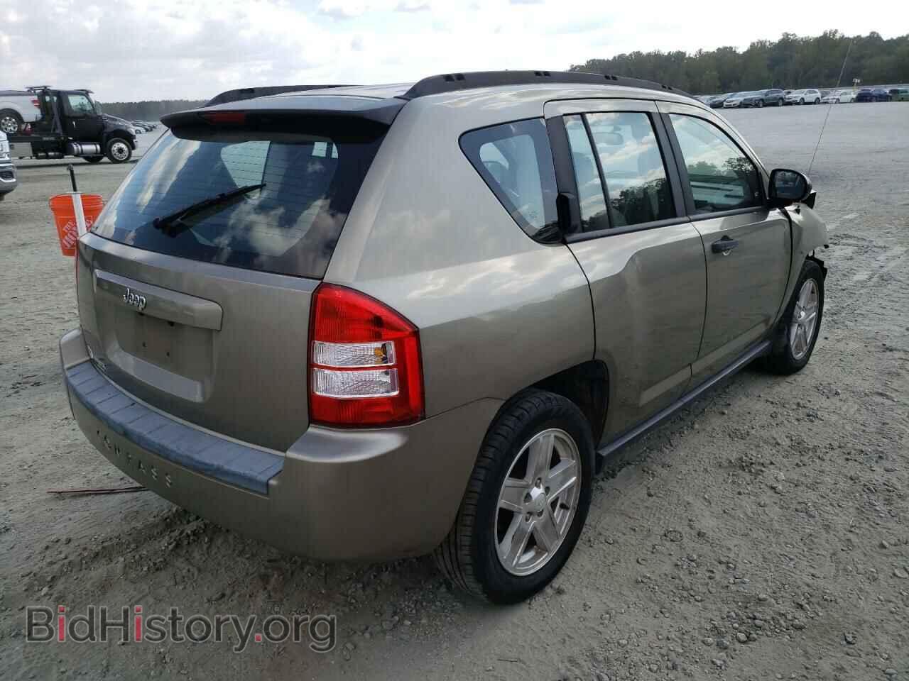 2007 JEEP COMPASS - VIN: 1J8FT470X7D390194 - Photo 3