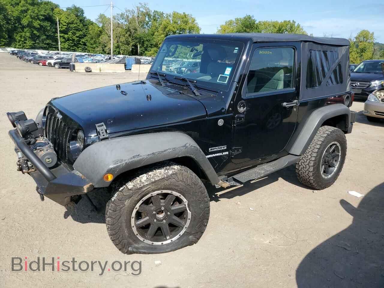 Фотография 1J4AA2D16AL111128 - JEEP WRANGLER 2010