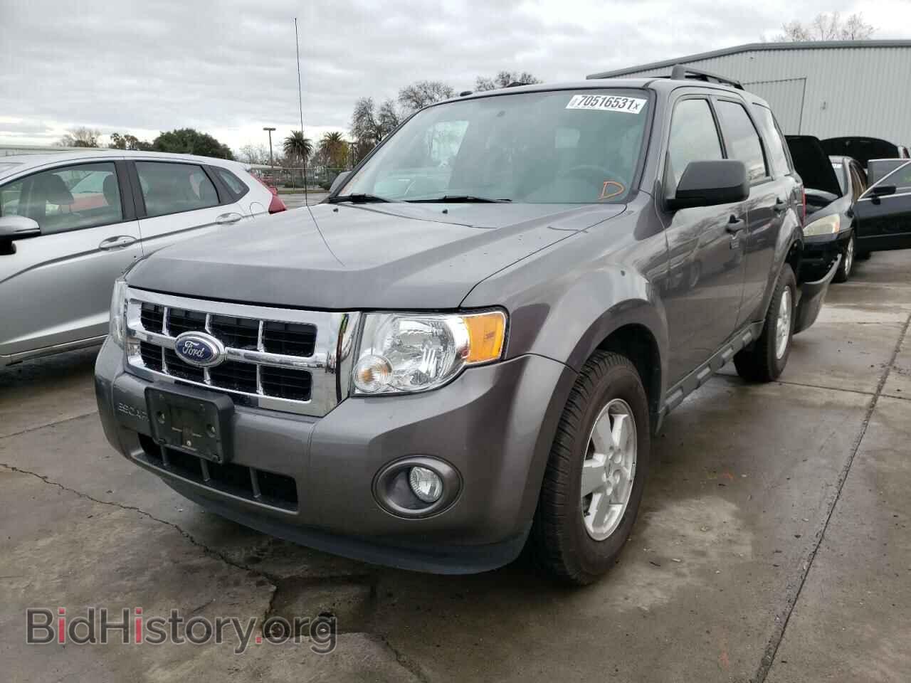 2011 FORD ESCAPE - VIN: 1FMCU0D73BKB73295 - Фото 2