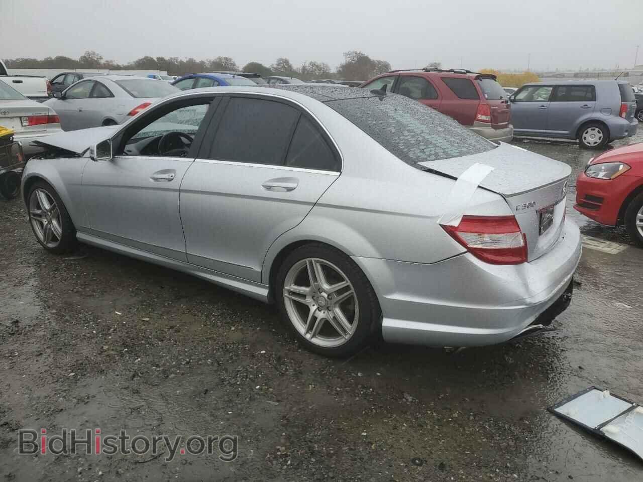 2010 MERCEDES-BENZ C-CLASS - VIN: WDDGF5EB8AR098900 - Фото 2