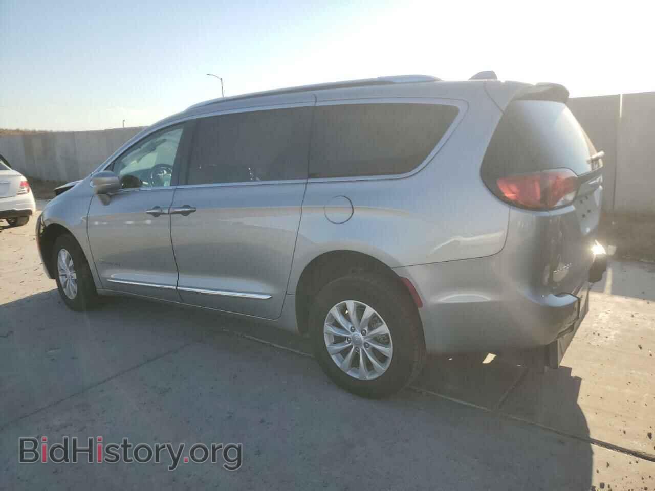 2019 CHRYSLER PACIFICA - VIN: 2C4RC1BGXKR597410 - Photo 2