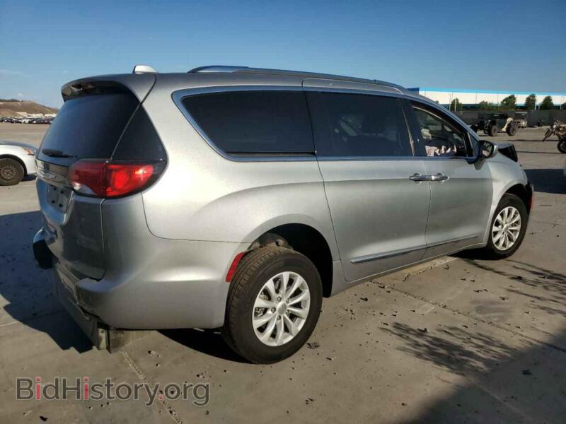 2019 Chrysler PACIFICA (VIN 2C4RC1BGXKR597410) — фото 3 из 12