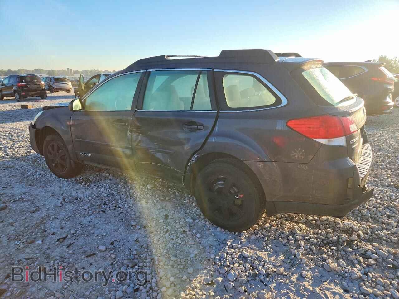 2013 SUBARU OUTBACK - VIN: 4S4BRBAC2D3286940 - Photo 2