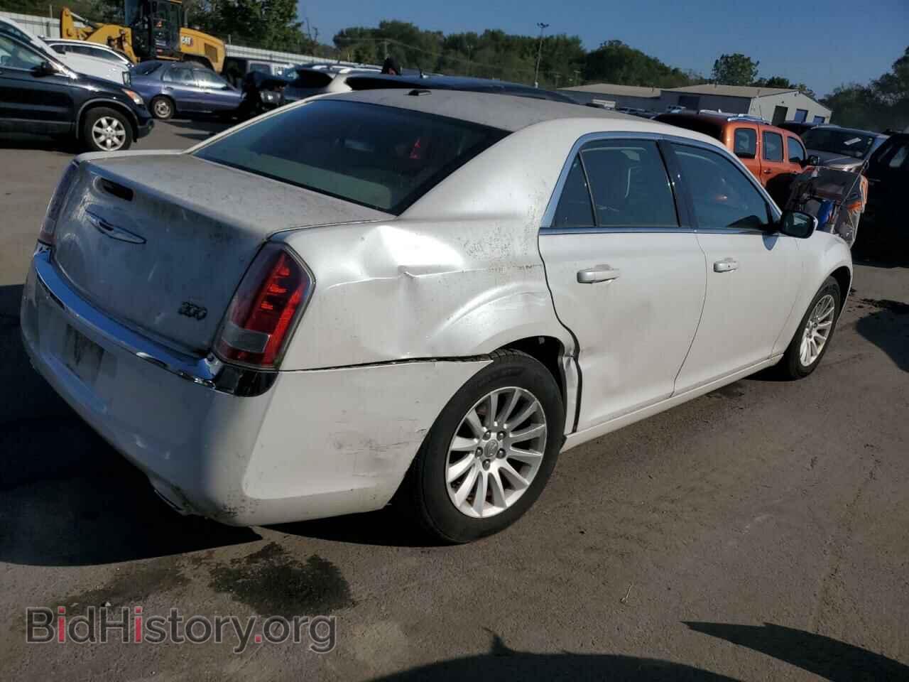 2011 CHRYSLER 300 - VIN: 2C3CA4CG9BH529850 - Фото 3