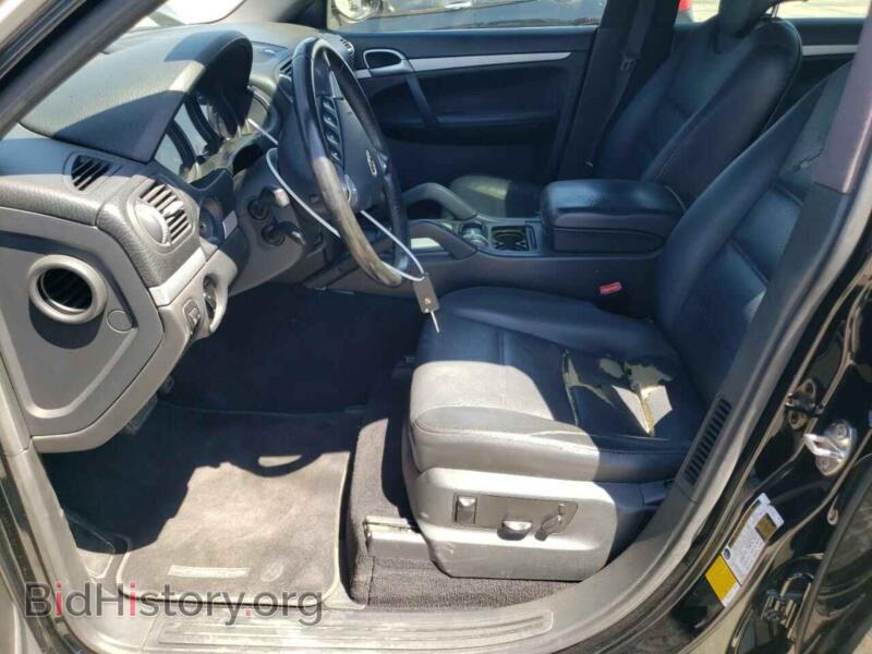 2010 Porsche CAYENNE (VIN WP1AA2AP3ALA03711) — photo 7 of 13