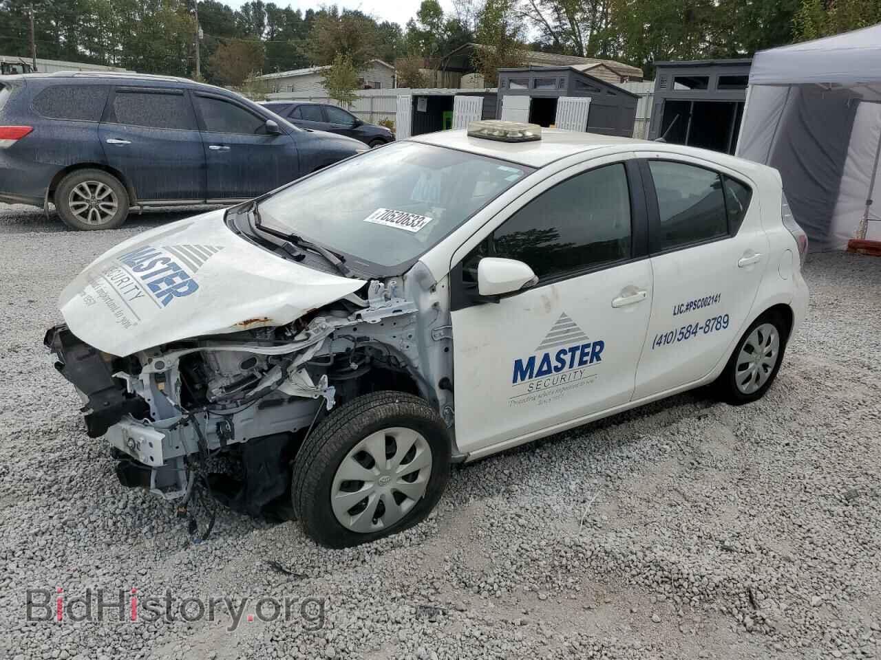 Фотография JTDKDTB32E1076830 - TOYOTA PRIUS 2014