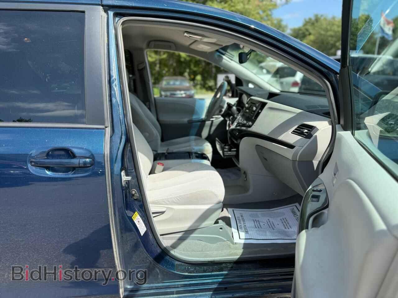 2011 TOYOTA All Models - VIN: 5TDKK3DC5BS042947 - Photo 5