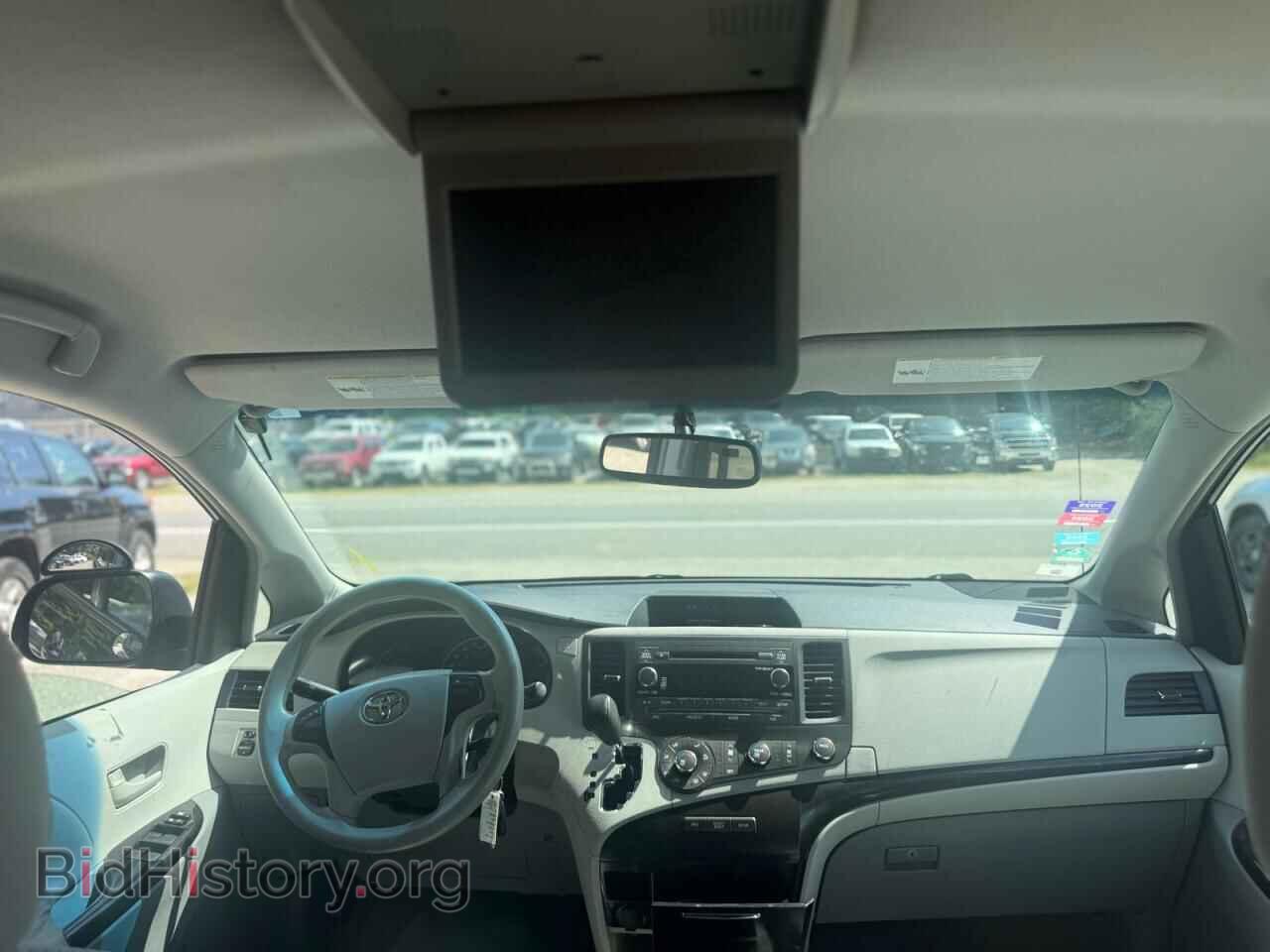 2011 TOYOTA All Models - VIN: 5TDKK3DC5BS042947 - Photo 8