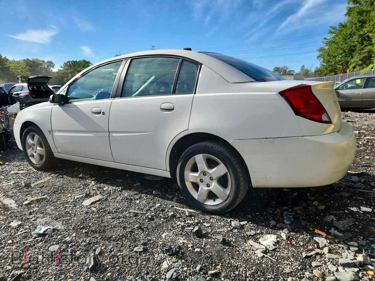2007 SATURN ION - VIN: 1G8AJ55F47Z102705 - Photo 2