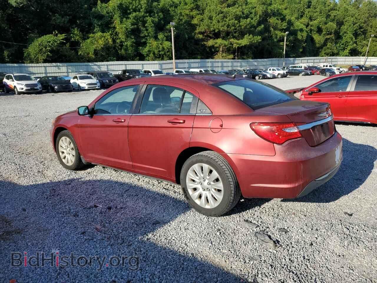 2013 CHRYSLER 200 - VIN: 1C3CCBAB2DN622600 - Фото 2