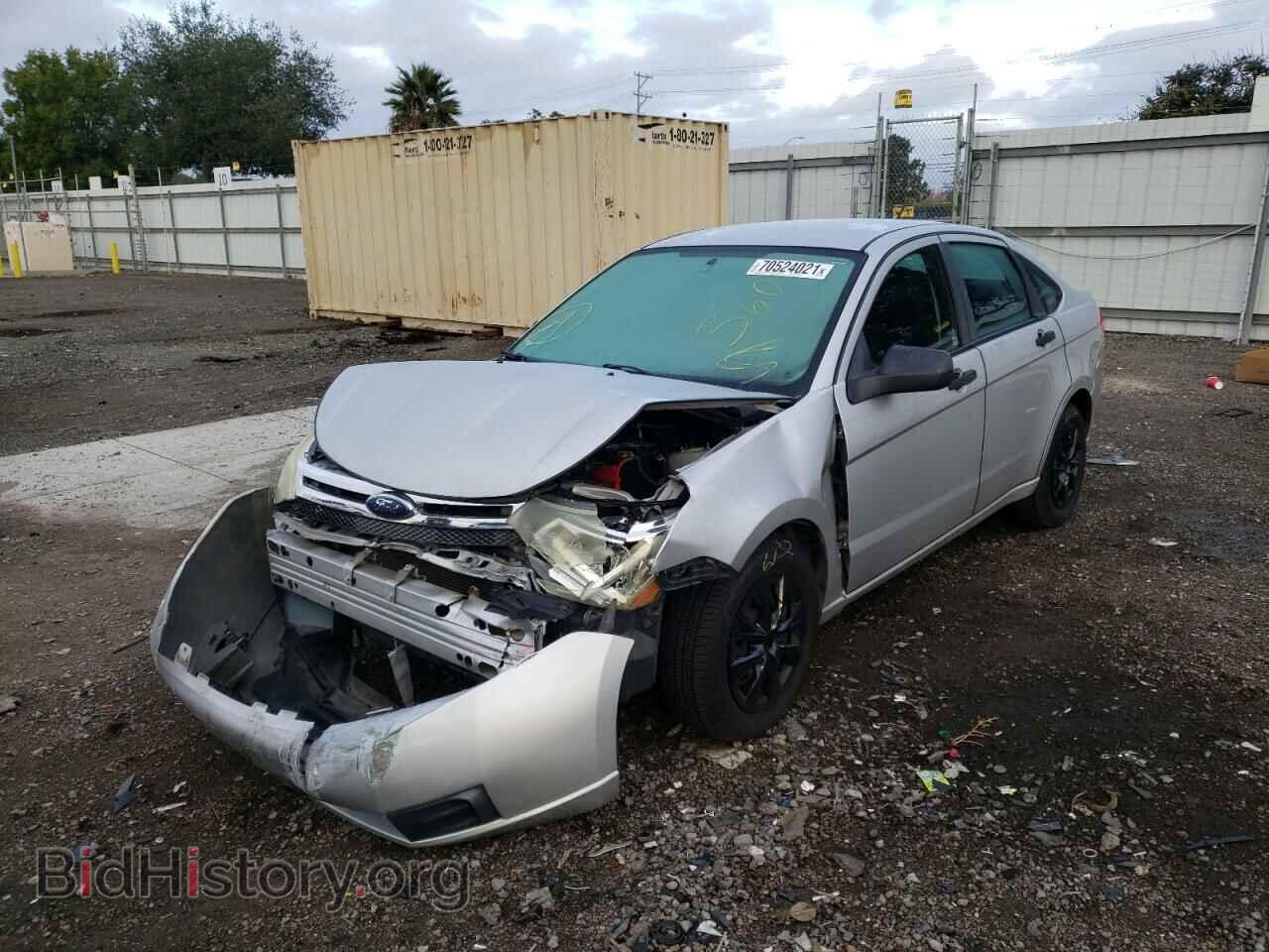 2009 FORD FOCUS - VIN: 1FAHP35N49W174836 - Фото 2