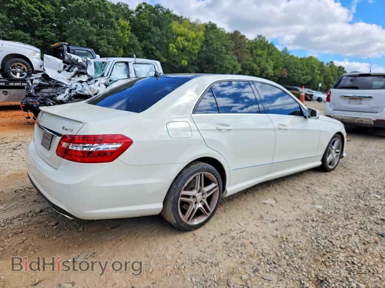 2011 MERCEDES-BENZ E-CLASS - VIN: WDDHF8HB3BA407612 - Photo 3