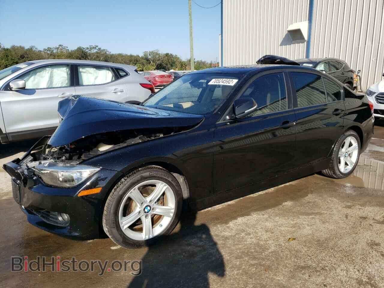 Photo WBA3A5C52DF357145 - BMW 3 SERIES 2013