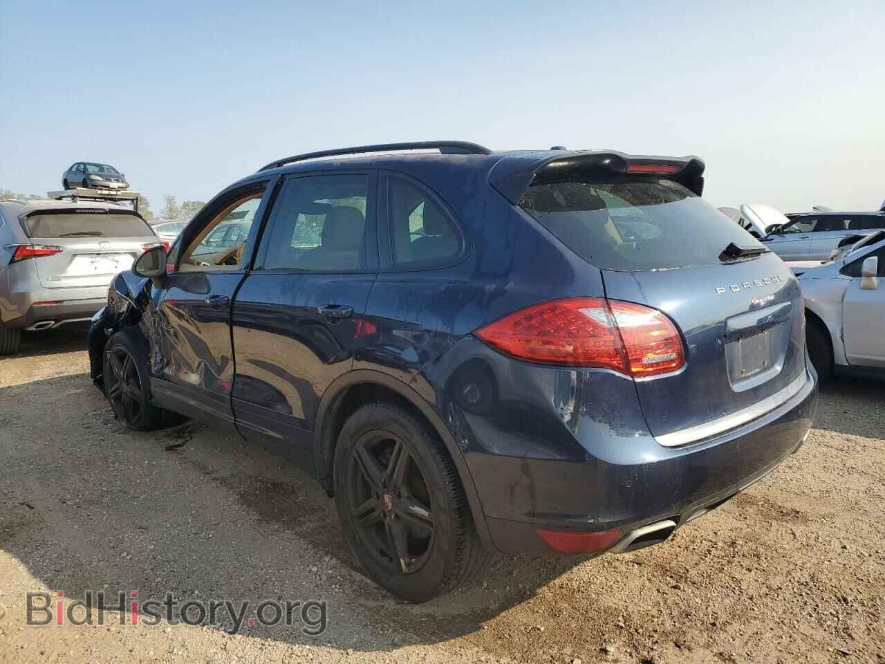 2013 PORSCHE CAYENNE - VIN: WP1AA2A29DLA00790 - Фото 2