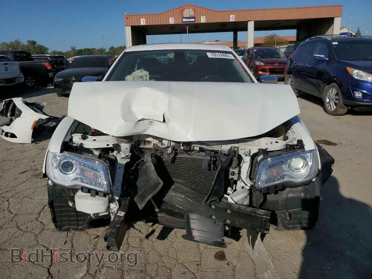 2016 CHRYSLER 300 - VIN: 2C3CCAKG9GH111404 - Фото 5